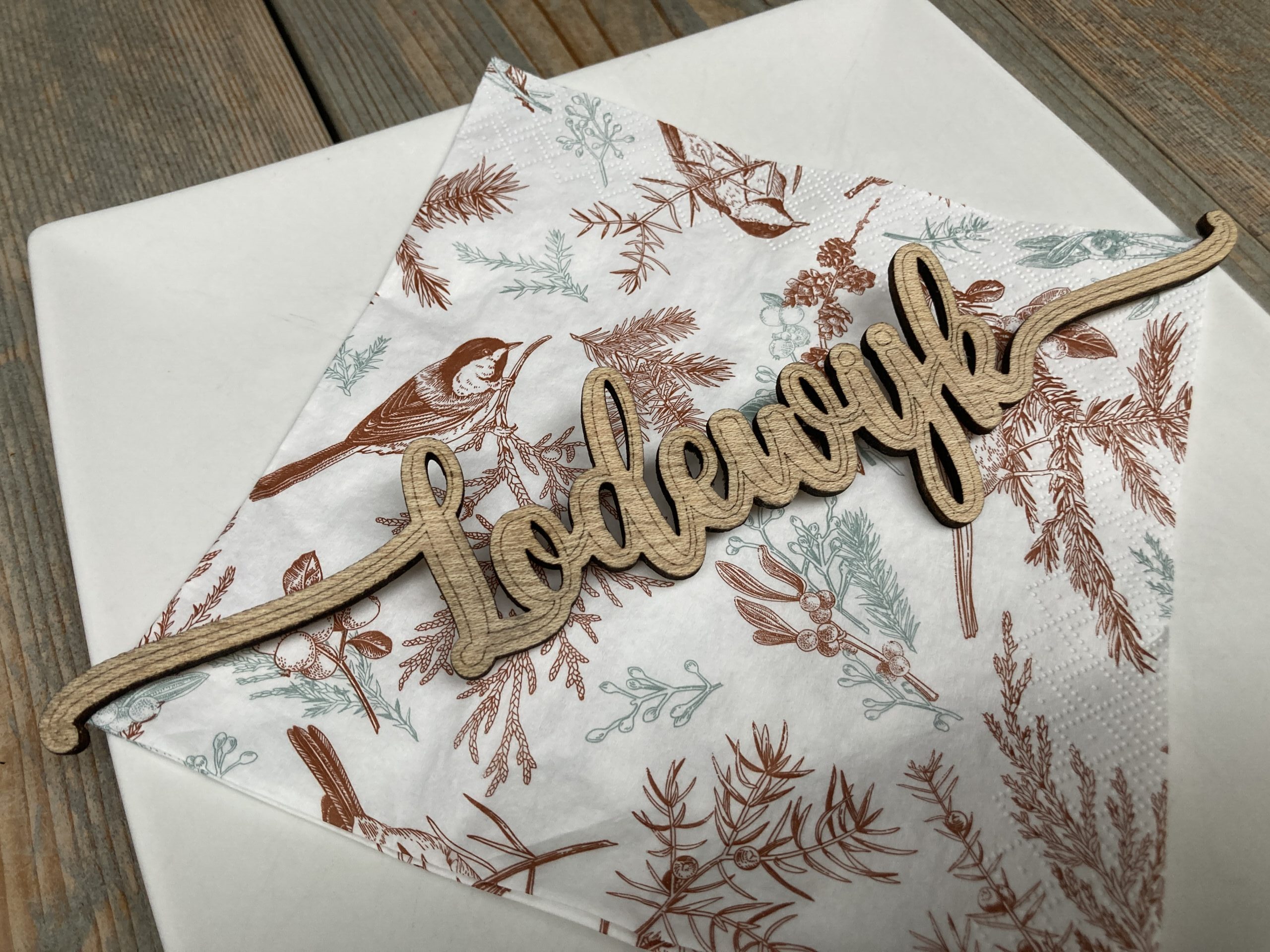 Houten Naamkaartjes voor Kerst Tafelsetting β Persoonlijke Tafeldecoratie πβ¨